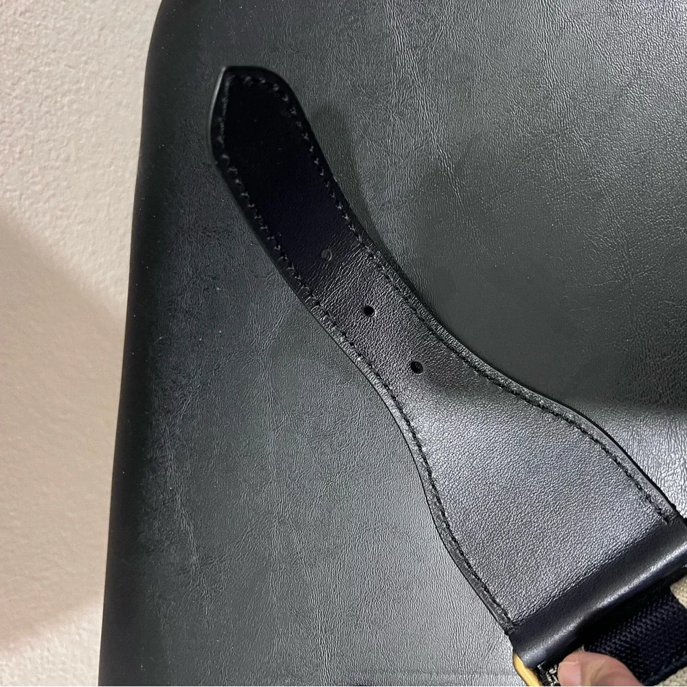 CHRISTIAN DIOR BELT SIZE 75 - Picture 6 of 7